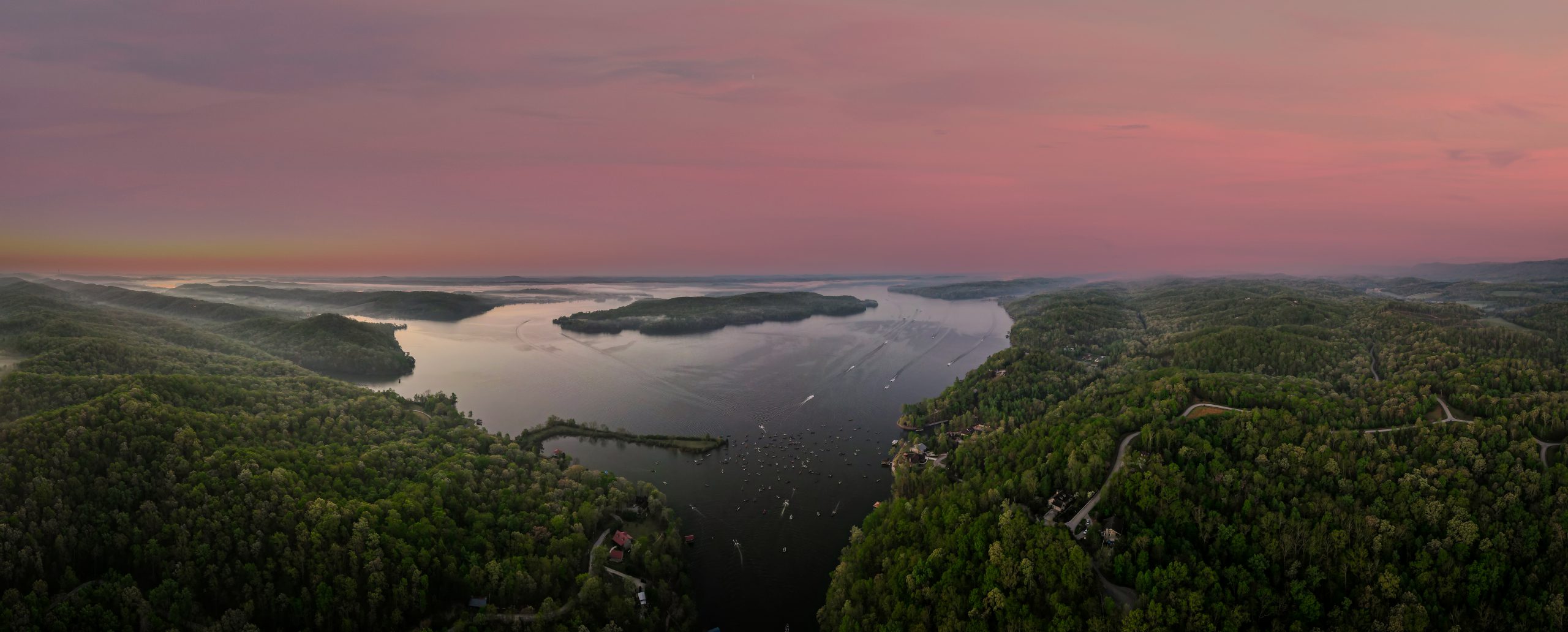 Watts Bar Lake, Rockwood, TN. Photo Credit: Chris Watson Photography